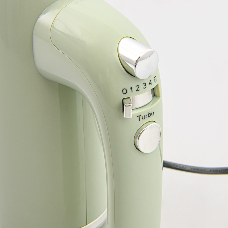 Batteur électrique 'Retro' couleur celadon