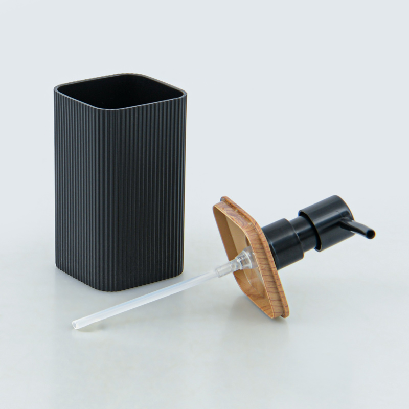 Distributeur de savon 'Woodi' noir