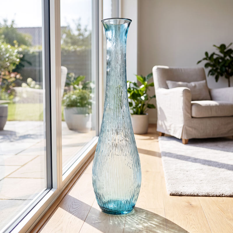 Vase strié 'Cleo' bleu et transparent 