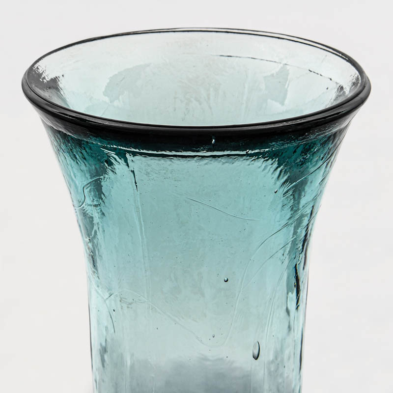 Vase strié 'Cleo' bleu et transparent 