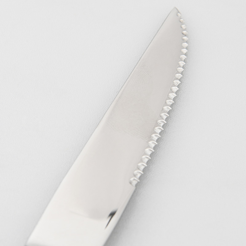 Set de 4 couteaux à steak en inox