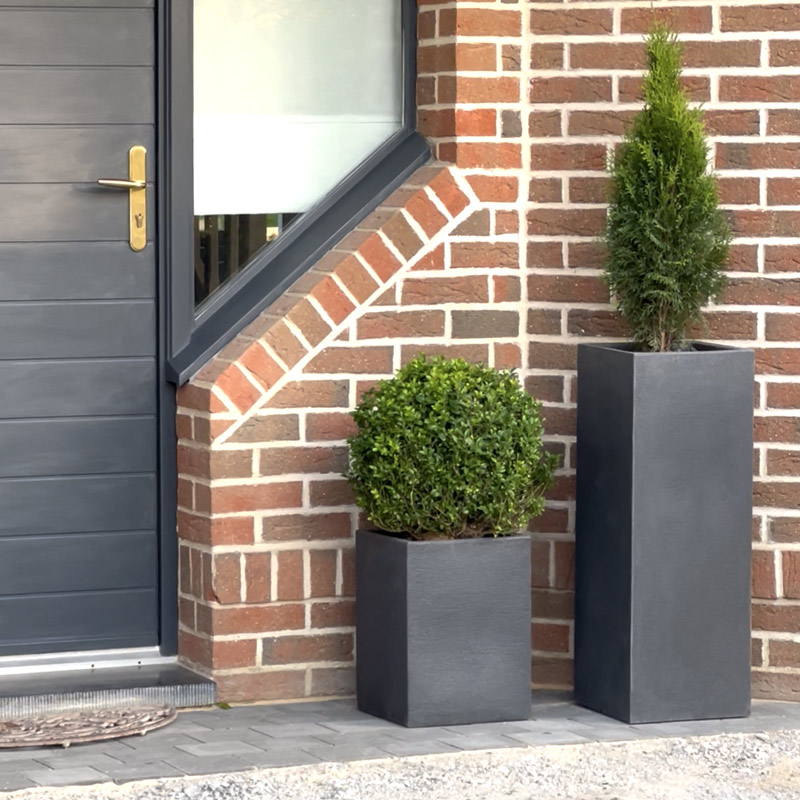 Pot carré 'Stone' couleur anthracite 