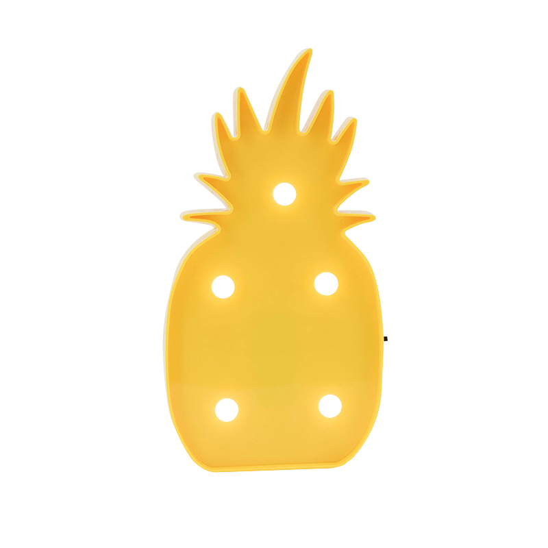 Ananas jaune lumineux