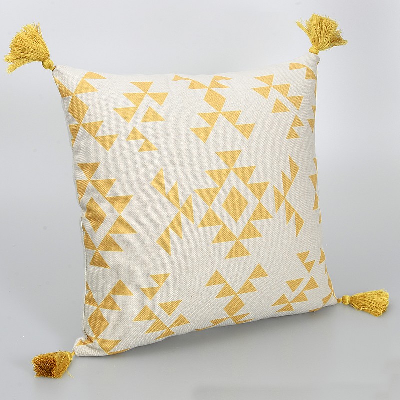 Coussin Erika à pompons