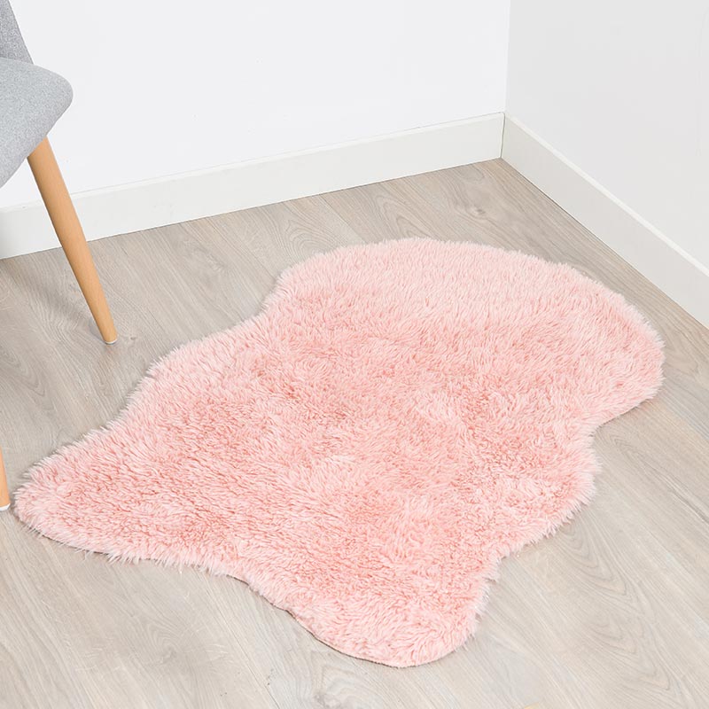 Tapis en fausse fourrure