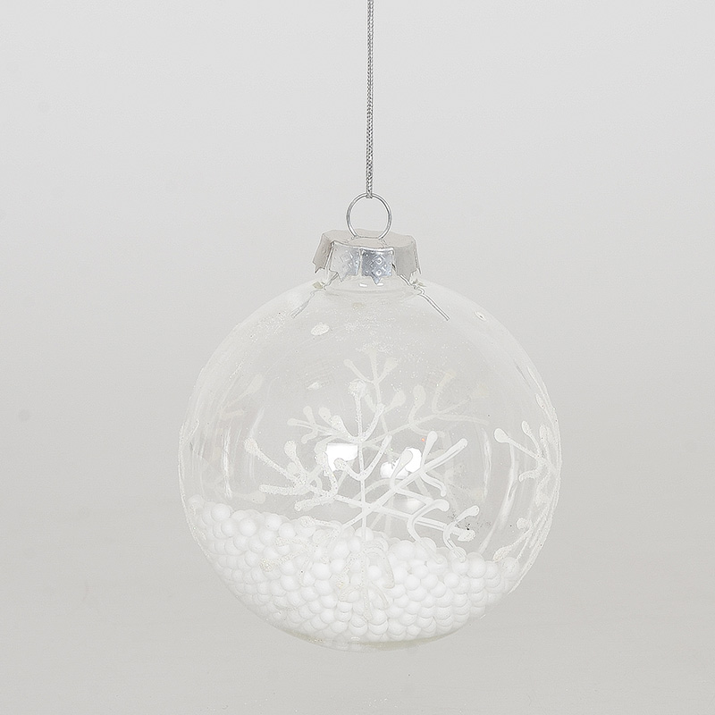 3 boules en verre avec flocon de neige