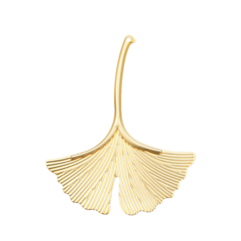 4 feuilles de ginkgo à suspendre