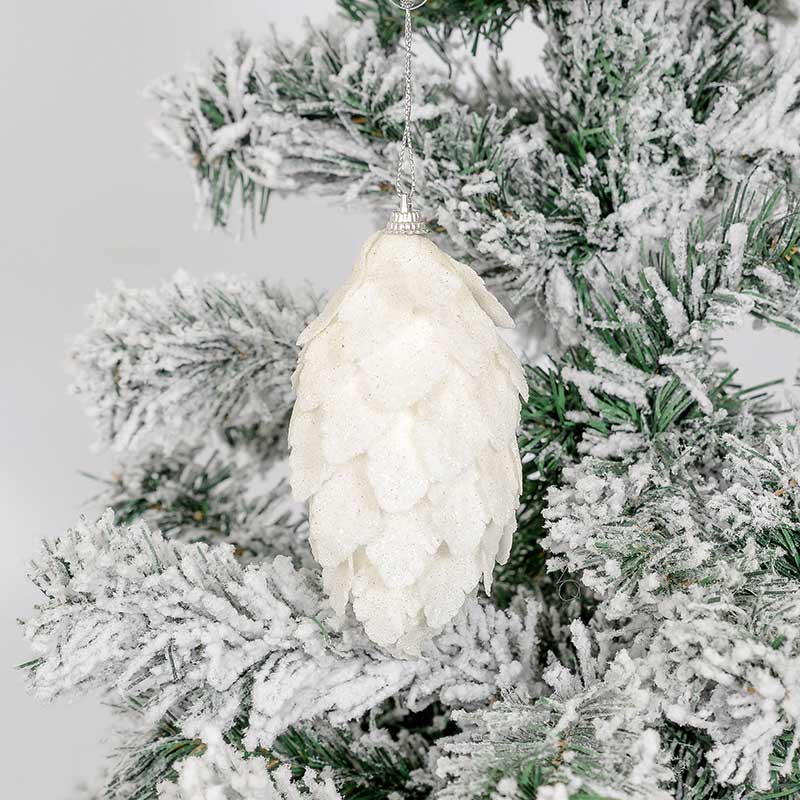 Pomme de pin 'White X'mas'
