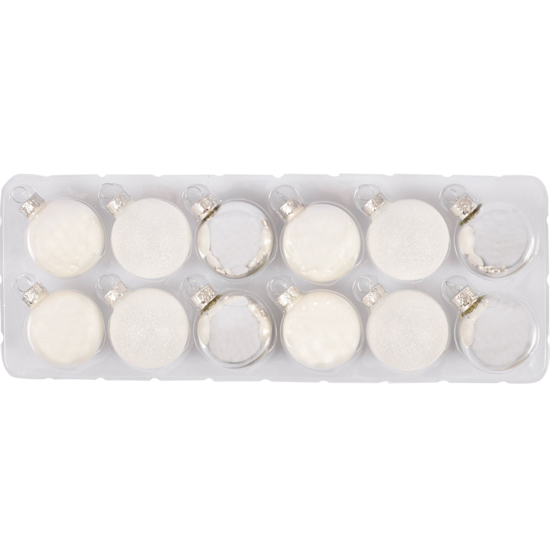 12 boules blanches