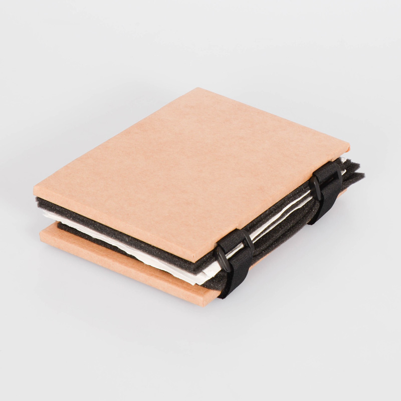 Livre sèche fleurs
