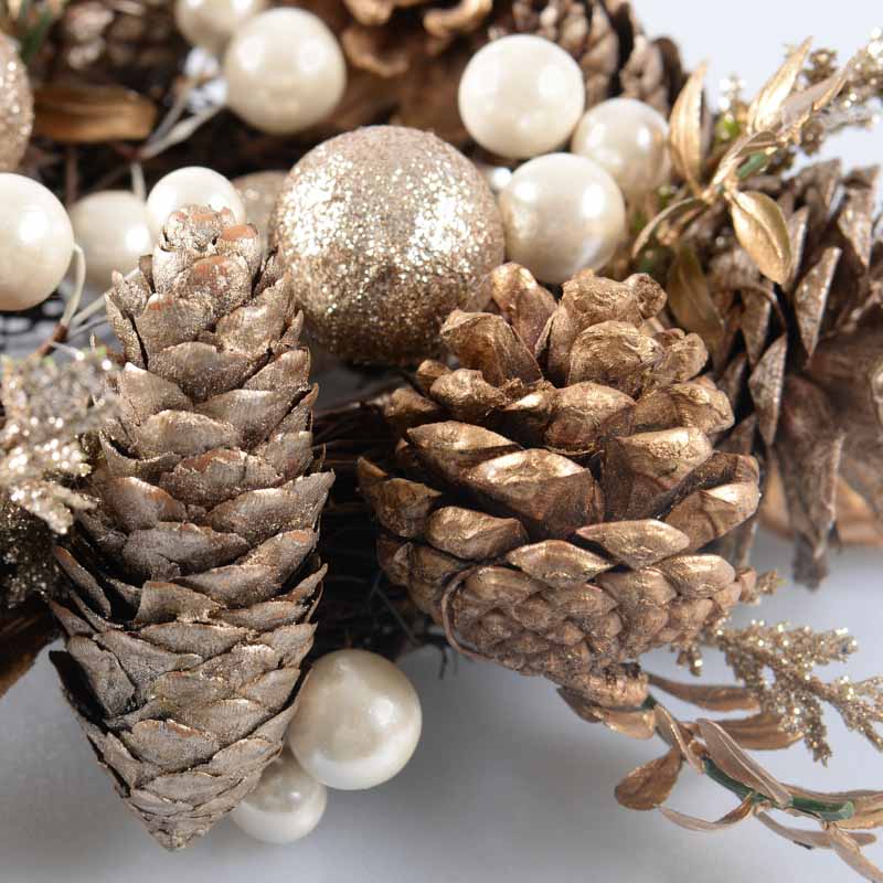 Couronne pommes de pin