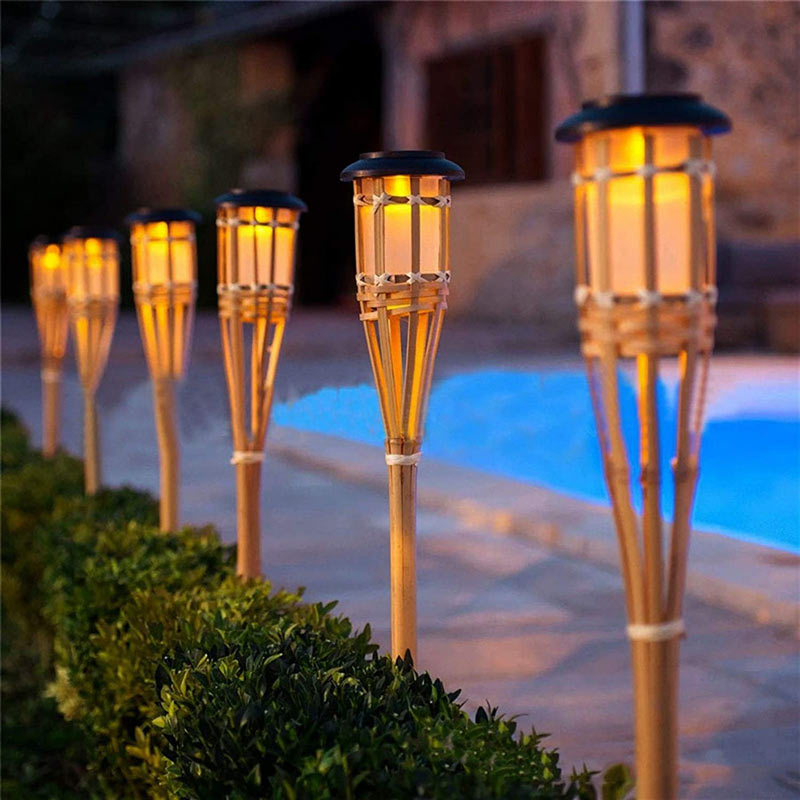 Torche solaire de jardin
