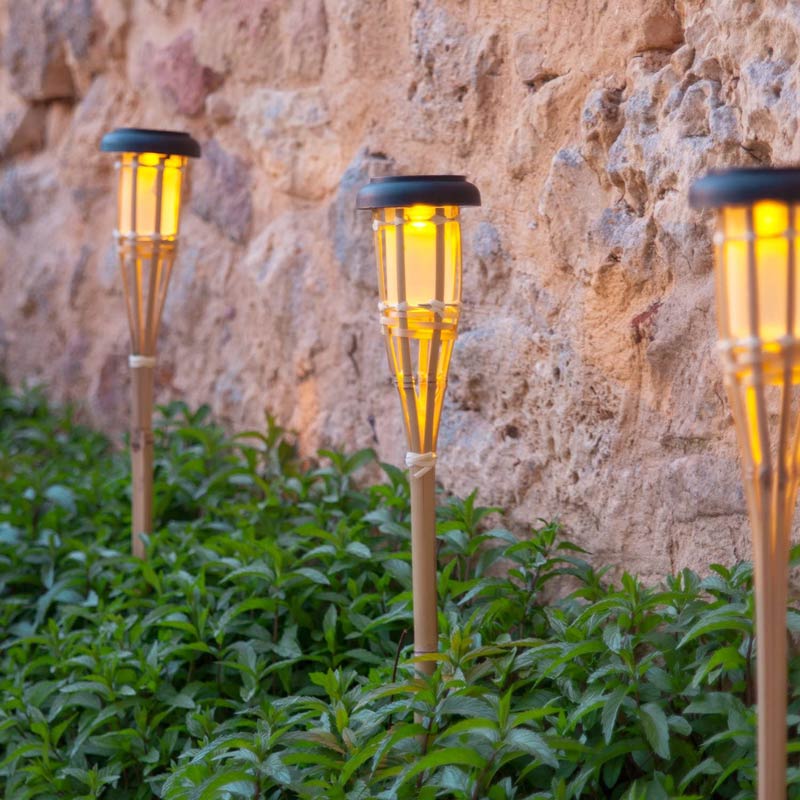 Torche solaire de jardin