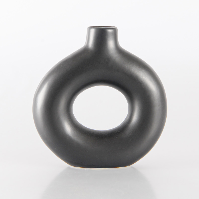 Vase circulaire en céramique noir