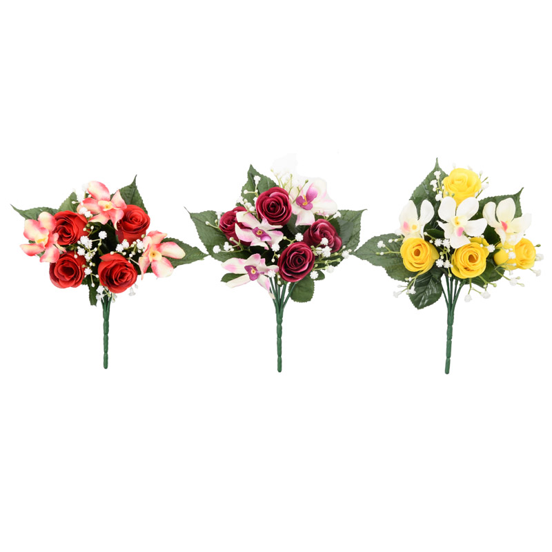 Bouquet de boutons de roses et d'orchidées