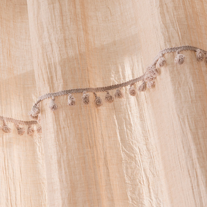 Voilage avec pompons 'Camille' taupe