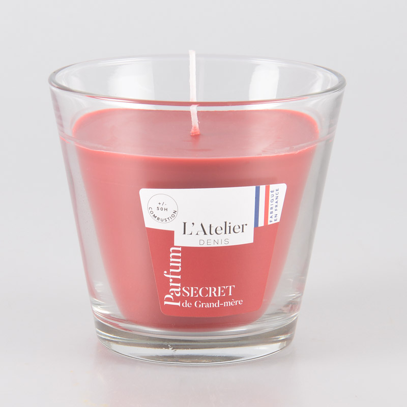 Bougie parfumée dans un verre