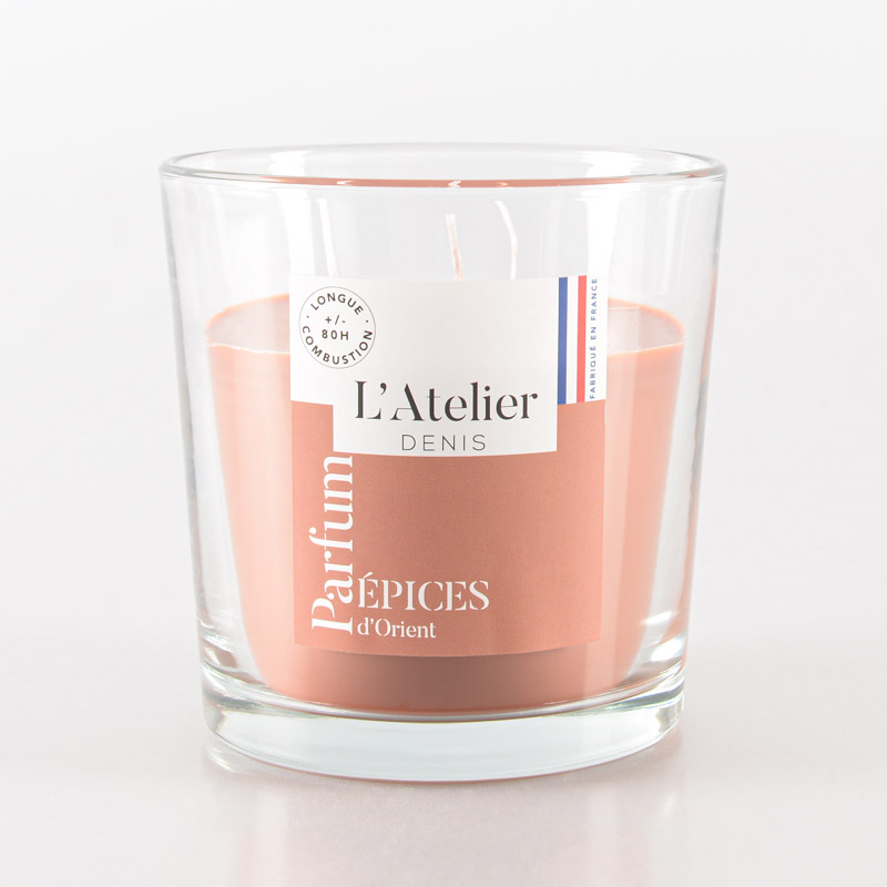 Bougie parfumée dans un verre
