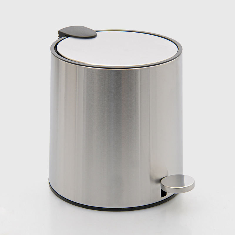 Poubelle 5L couleur inox