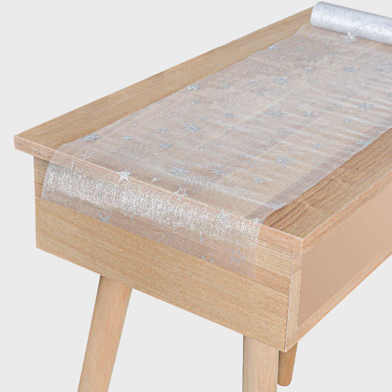 Chemin de table 'Wonderland' blanc et argenté