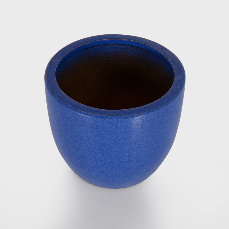 Cache-pot 'Machu' en céramique émaillée bleu