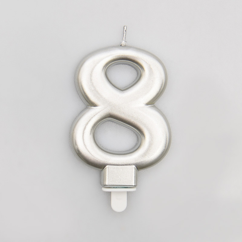 Bougie chiffre 8 argentée