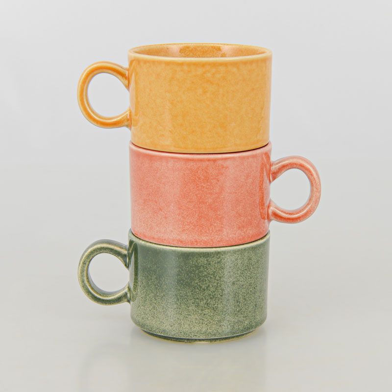 Tasse droite 'Samba' couleur jaune moutarde