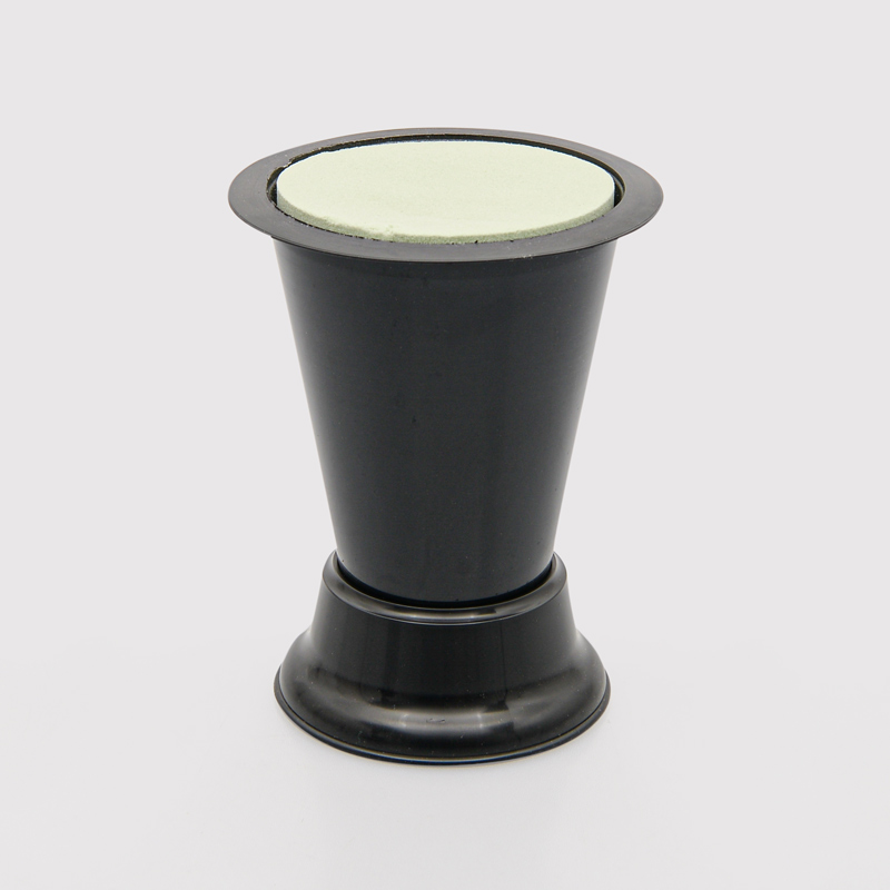 Cône béton mousse