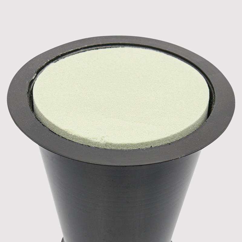 Cône béton mousse