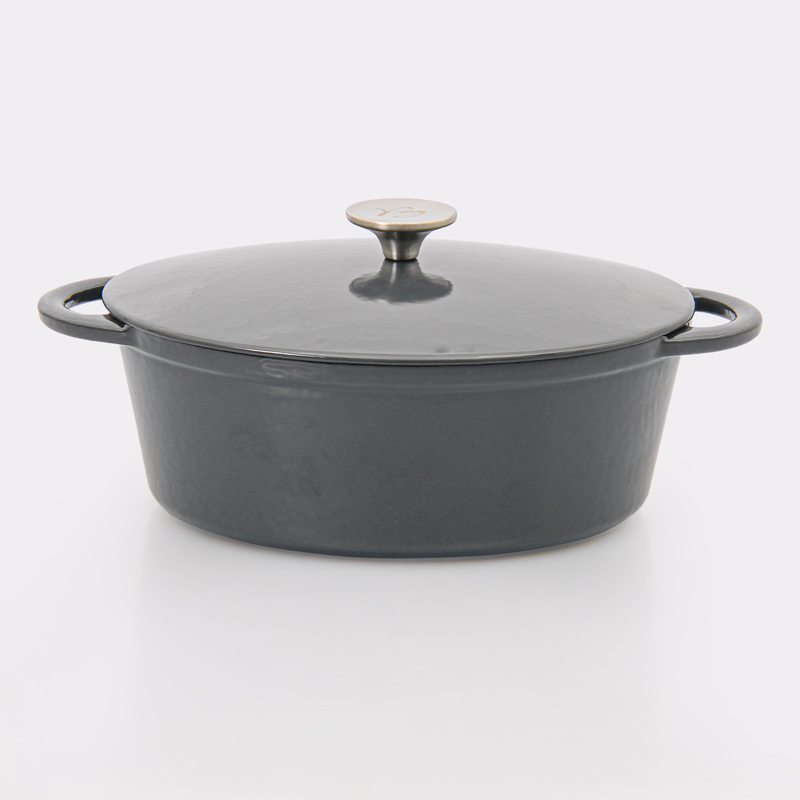 Cocotte 'Cocoon' ovale en fonte noire
