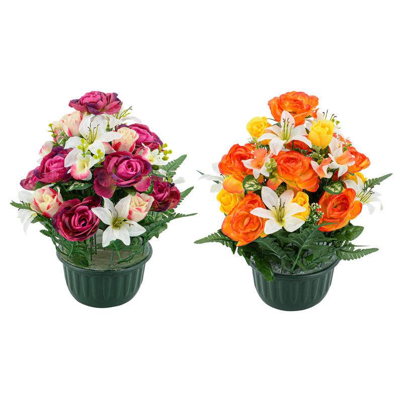 Coupe de boutons de rose, lys et camélias