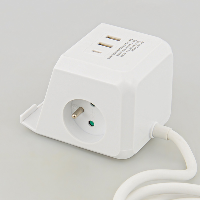 Cube multiprises chargeur induction 