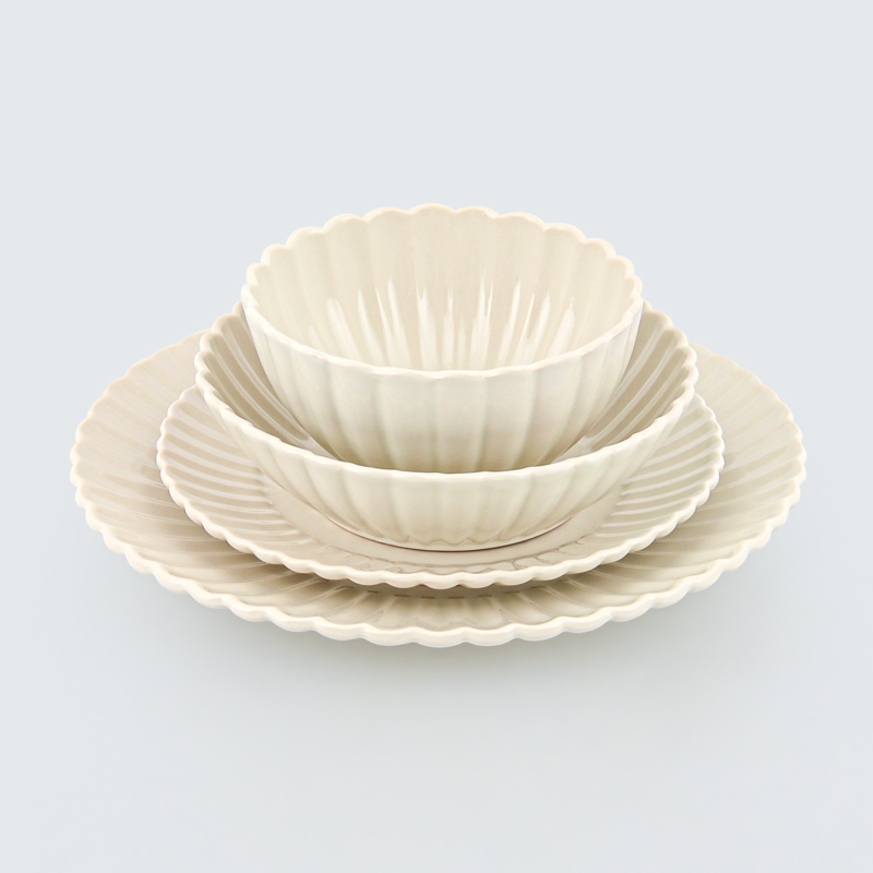 Assiette plate 'Camelia' 