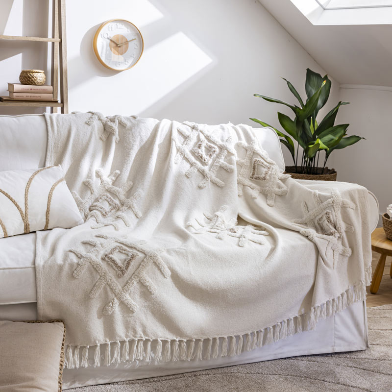 Plaid 'Hani' avec franges coton tufté écru