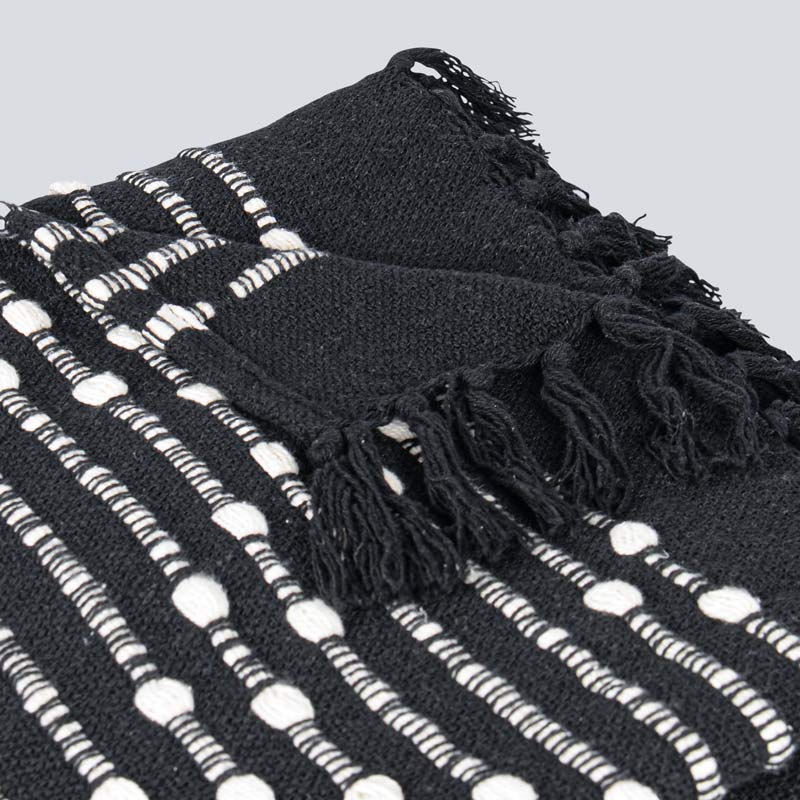 Plaid 'Maneya' avec franges coton tufté noir