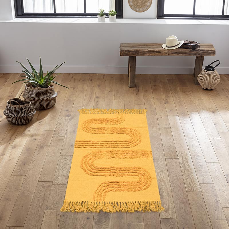Tapis tufté 'Elea' jaune safran