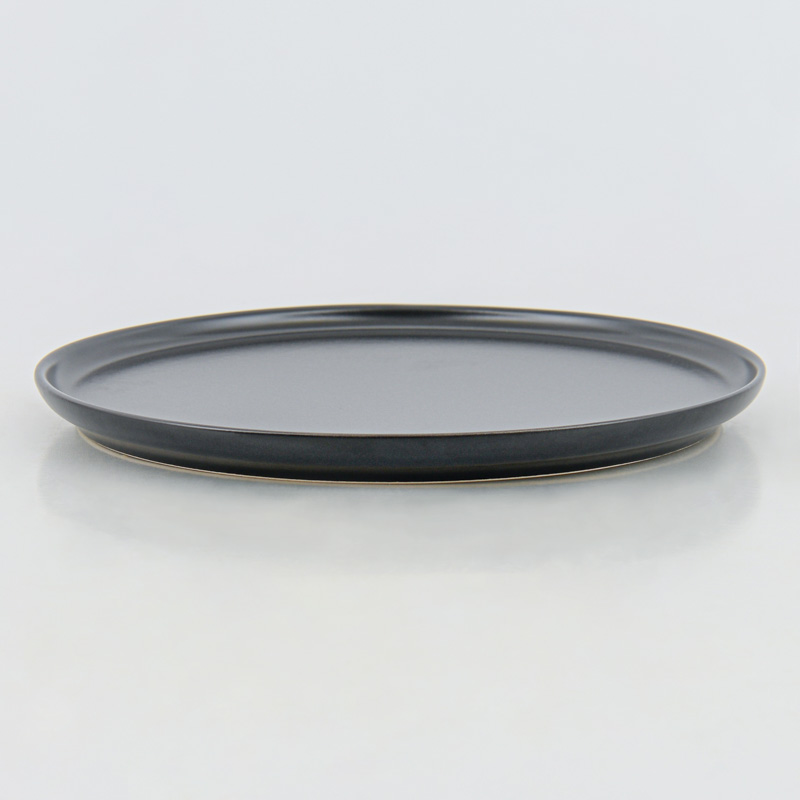 Assiette plate ronde 'Gourmet' noire 