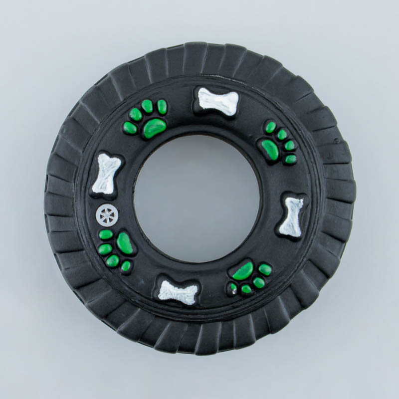 Jouet pour animaux forme pneu noir