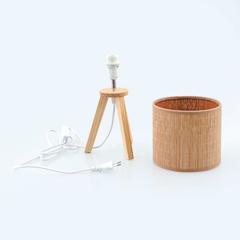 Lampe trépied à poser 'Canebo' en bambou