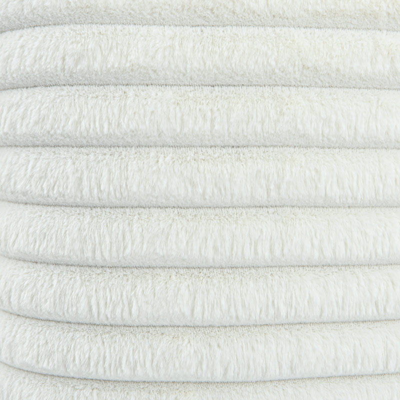 Coussin imitation fourrure 'Nils' lignes