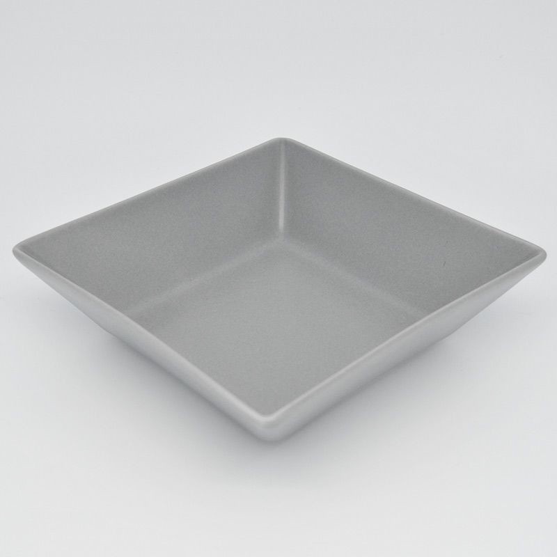 Assiette creuse carrée