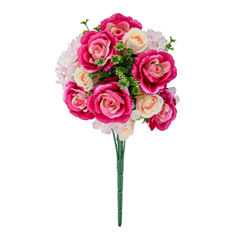 Bouquet de roses et boutons de roses