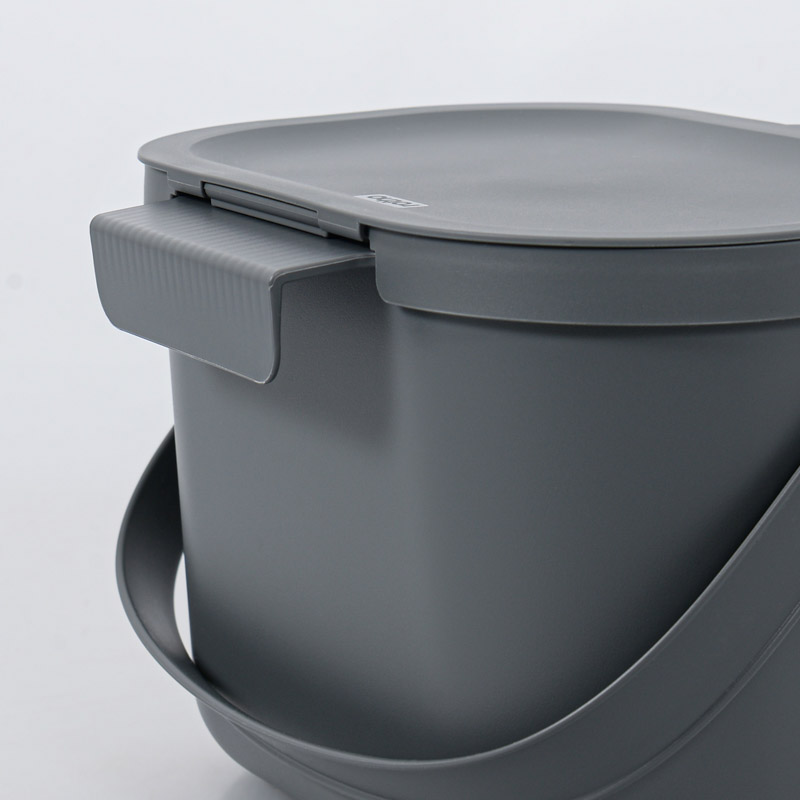 Poubelle à compost 3,2L 'Albula' gris en plastique - L'Incroyable