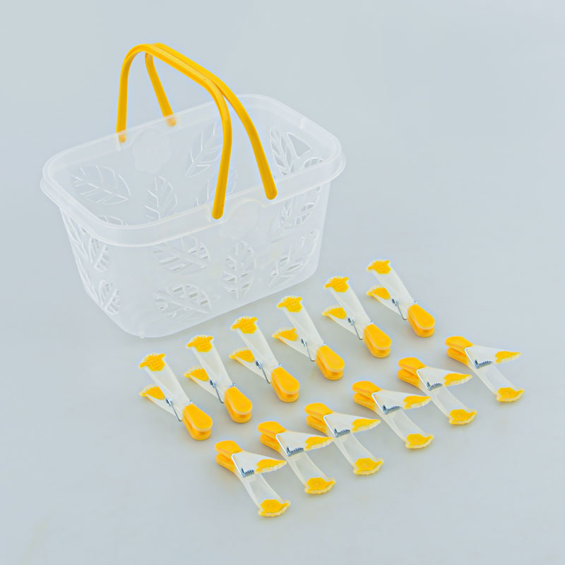 Panier avec 12 pinces à linge
