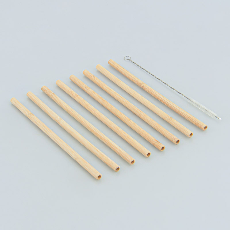 Lot de 8 pailles en bambou 