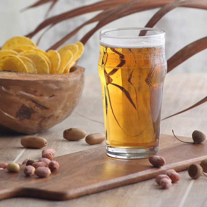 4 verres à bière 'Noniq'
