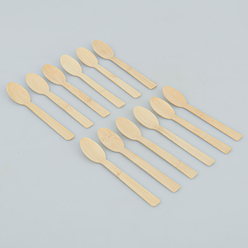 Lot de 12 cuillères à soupe en bambou