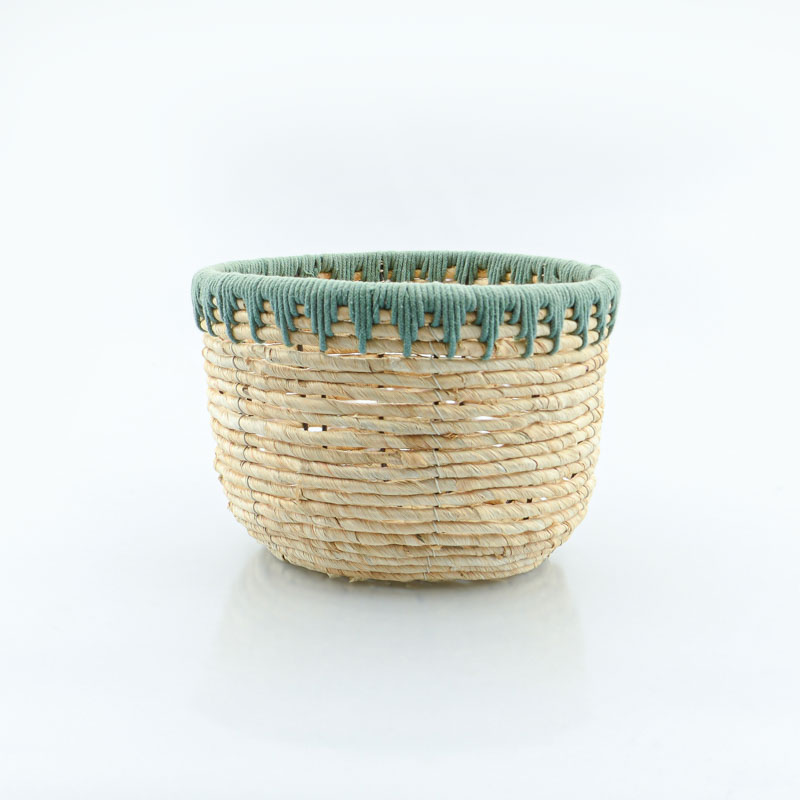Panier rond broderie verte 