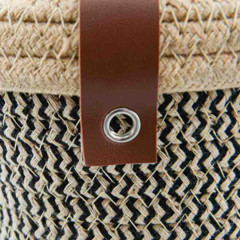 Panier avec cordage