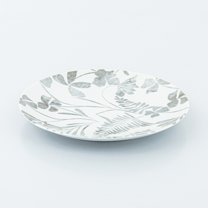 Assiette plate décorée 'Izadora'